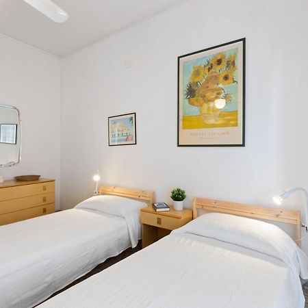 Aci Castello Seaview Apartment With Parking Екстер'єр фото
