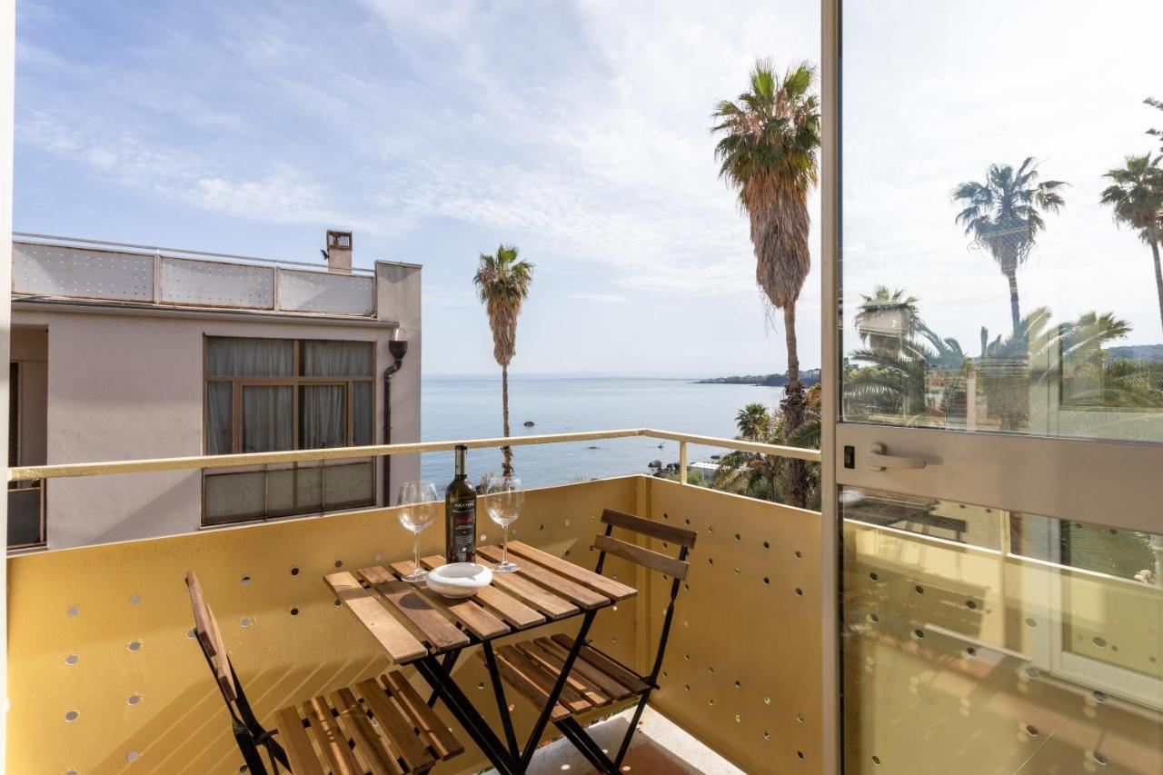 Aci Castello Seaview Apartment With Parking Екстер'єр фото