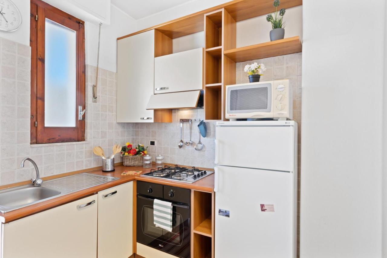 Aci Castello Seaview Apartment With Parking Екстер'єр фото
