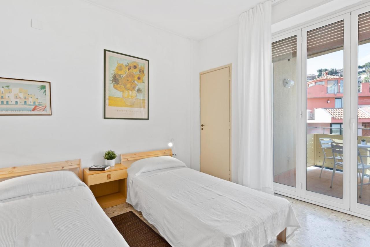 Aci Castello Seaview Apartment With Parking Екстер'єр фото